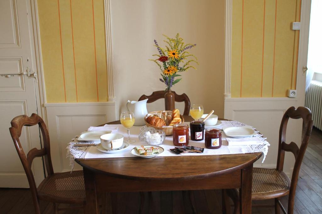 Chambres D'Hotes La Distillerie B&B Saint-Germain-du-Bois Bagian luar foto